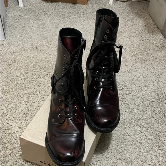 Taos Footwear Women’s Crave-Dark Brown Leather Boots w/side zip - Picture 3 of 6